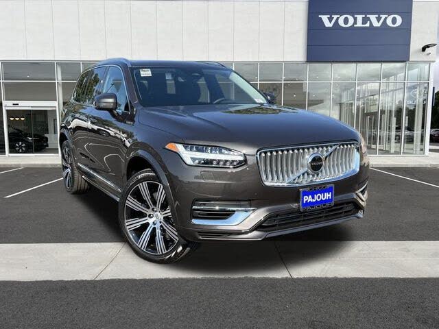 2025 Volvo XC90 T8 Core Bright Theme eAWD