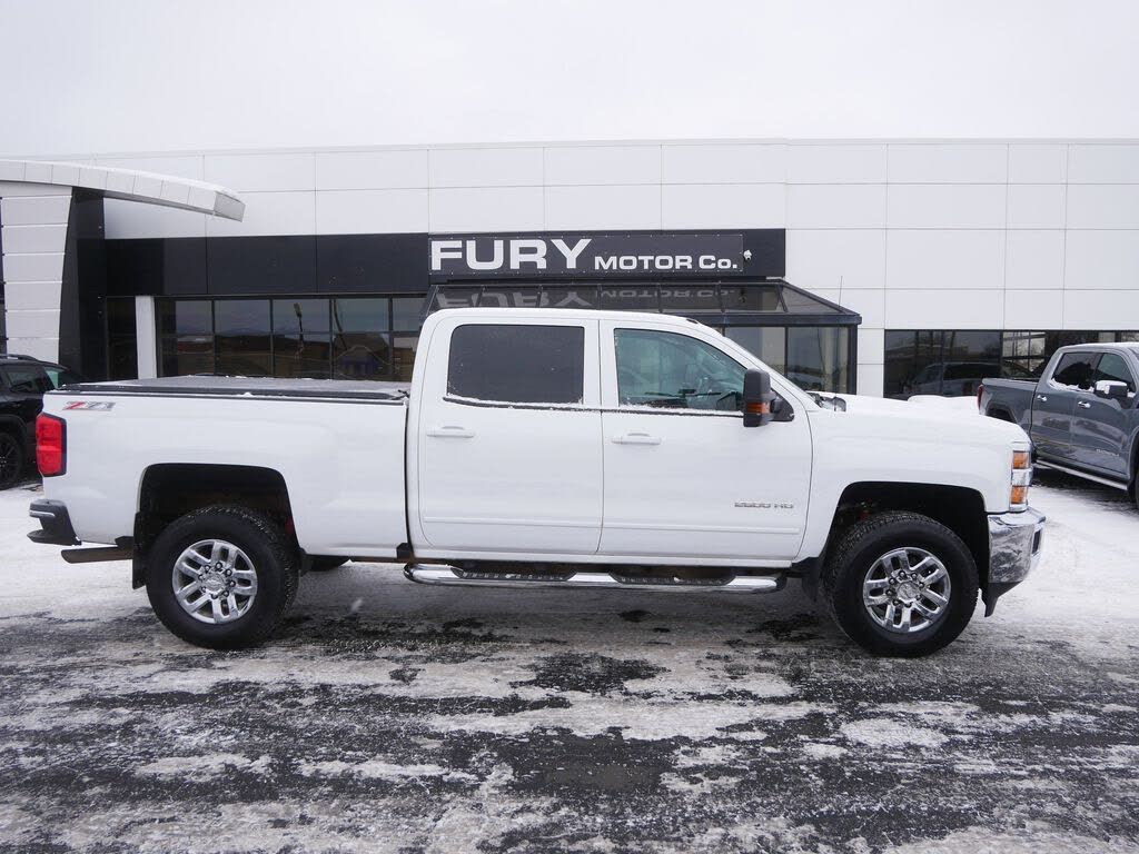 2017 Chevrolet Silverado 2500HD LT Crew Cab 4WD