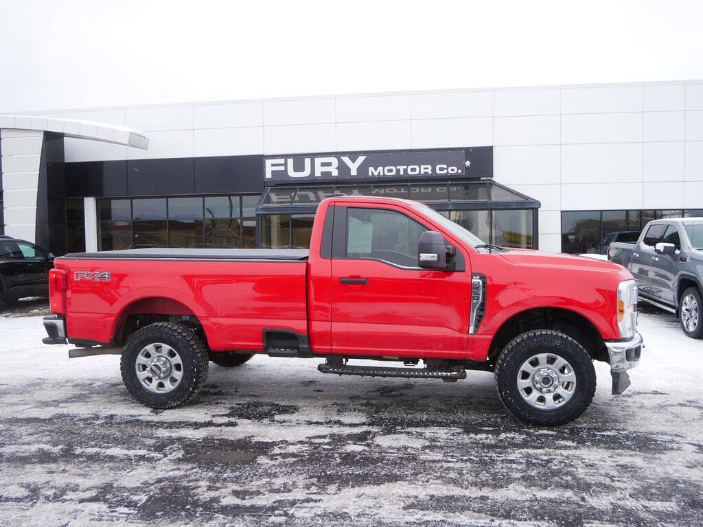 2023 Ford F-350 Super Duty XLT LB 4WD