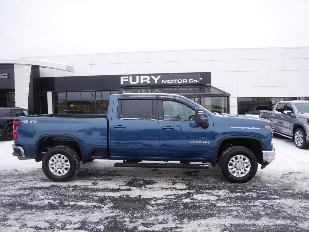 2024 Chevrolet Silverado 2500HD LT Crew Cab 4WD