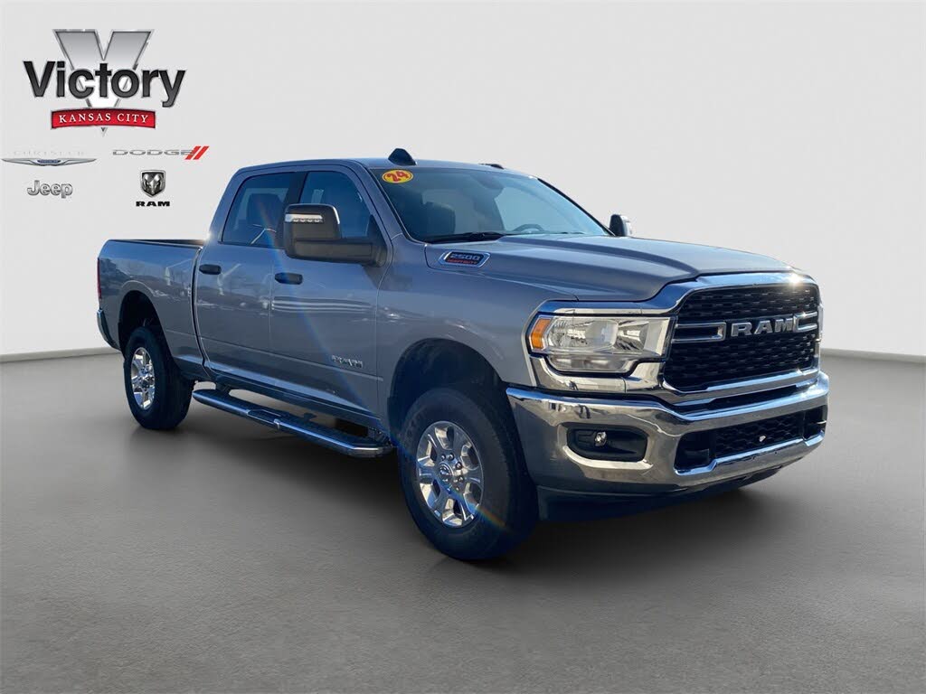 2024 RAM 2500 Big Horn Crew Cab 4WD