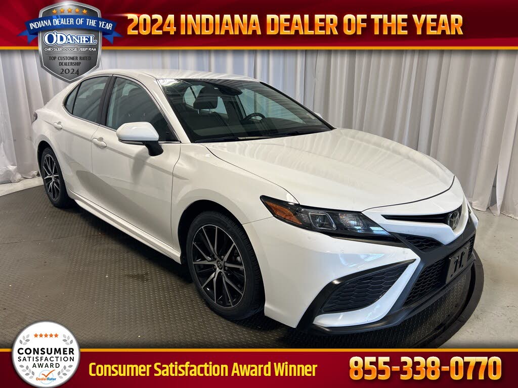 2024 Toyota Camry SE FWD