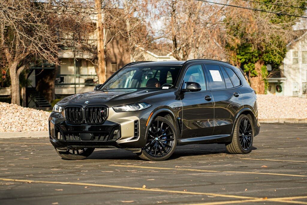 2025 BMW X5 M60i xDrive AWD