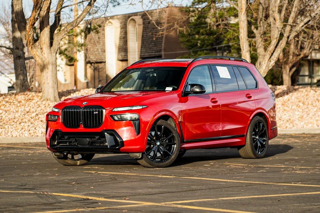 2025 BMW X7 M60i AWD