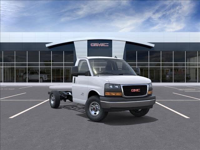 2025 GMC Savana Chassis 3500 139 Cutaway RWD