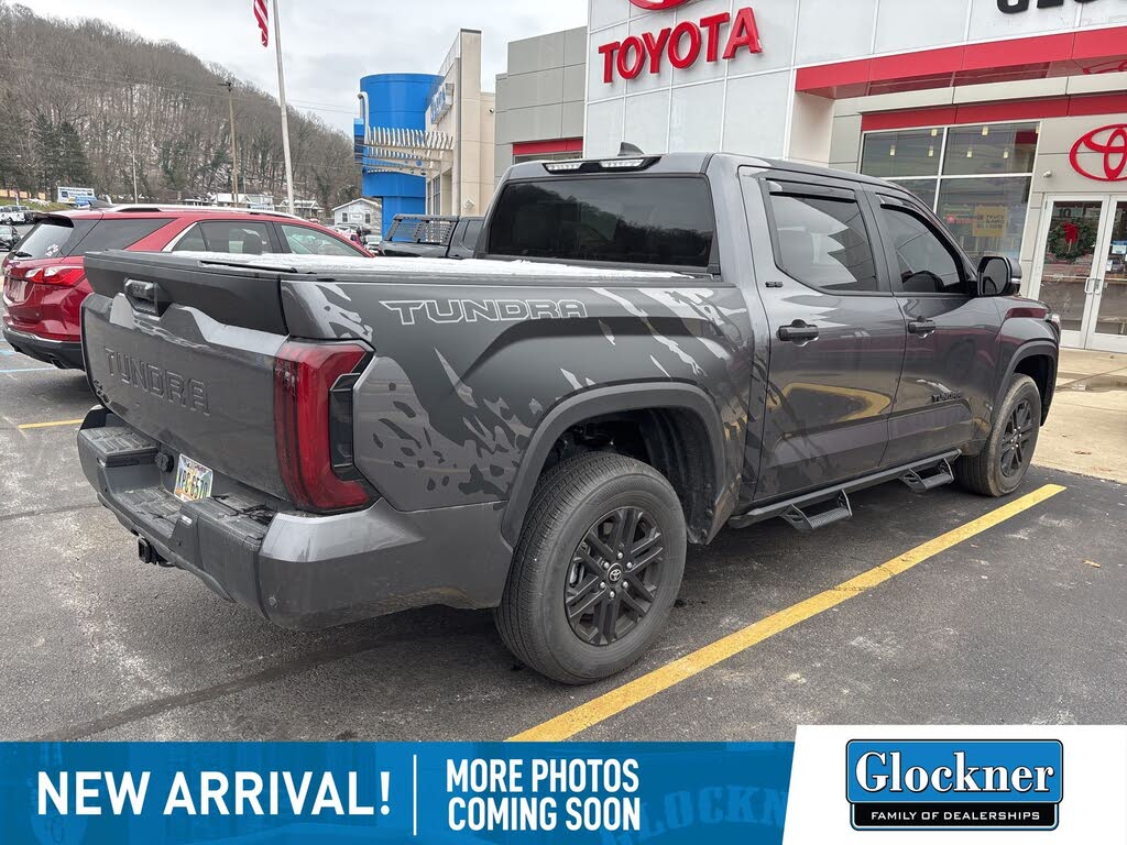 2025 Toyota Tundra SR5 CrewMax Cab 4WD