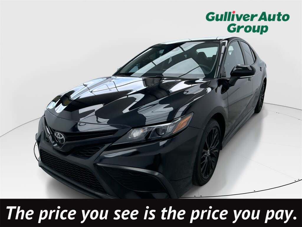 2021 Toyota Camry SE Nightshade FWD