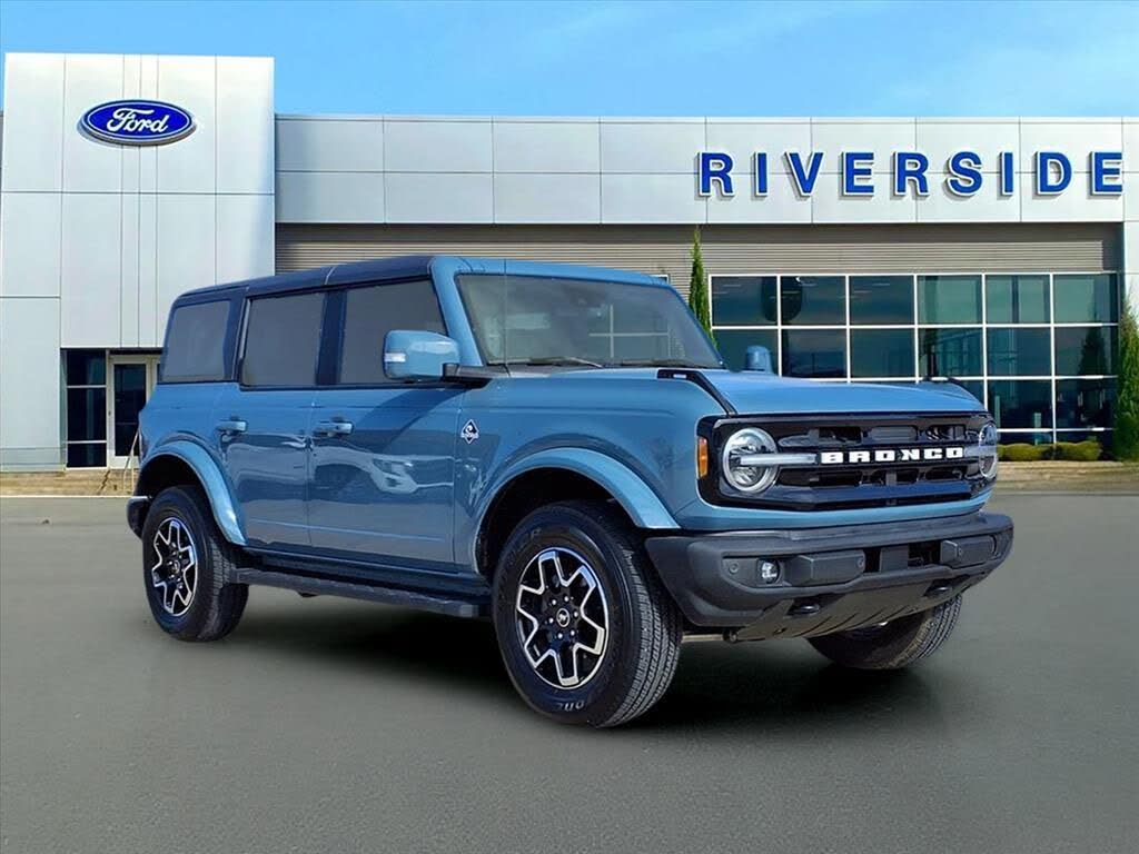 2022 Ford Bronco Outer Banks 4-Door 4WD