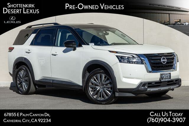 2024 Nissan Pathfinder SL FWD
