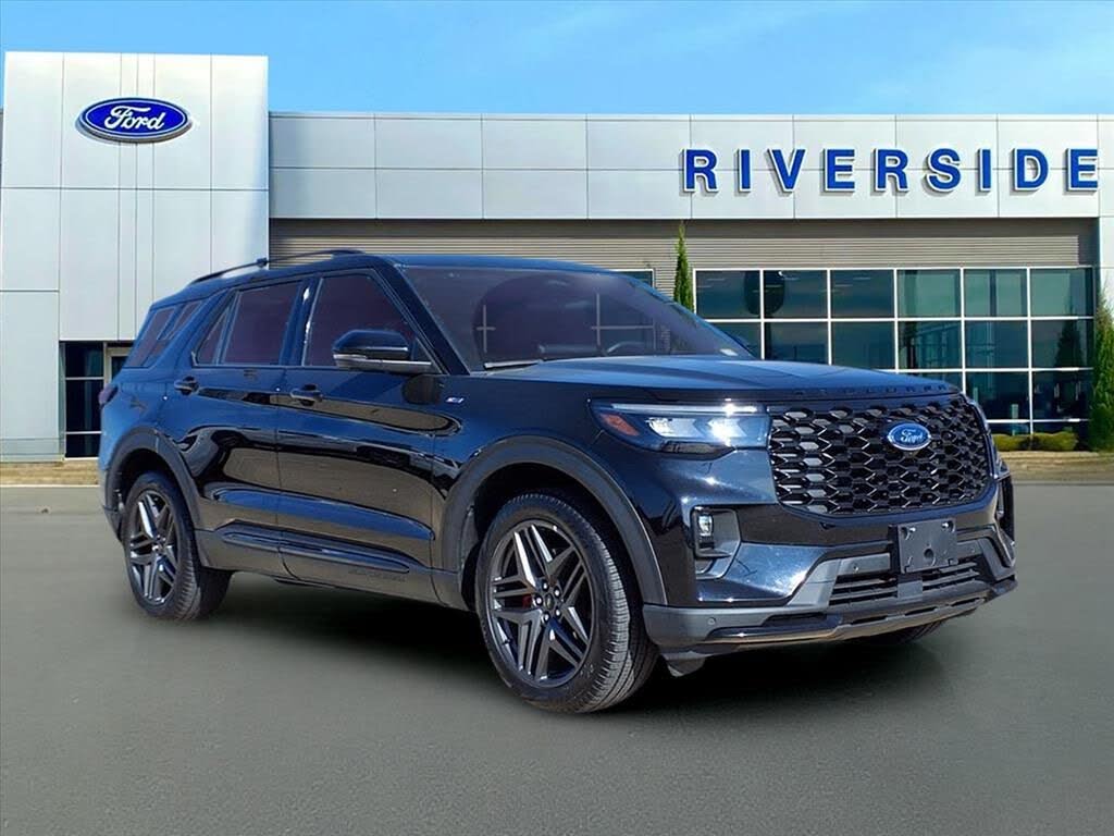 2025 Ford Explorer ST-Line AWD
