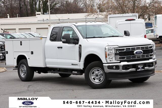 2025 Ford F-350 Super Duty Chassis XL SuperCab 4WD