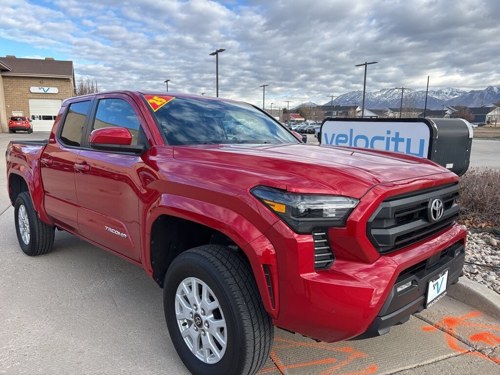 2025 Toyota Tacoma SR5 Double Cab 4WD