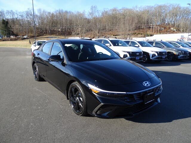 2026 Hyundai Elantra SEL Sport FWD