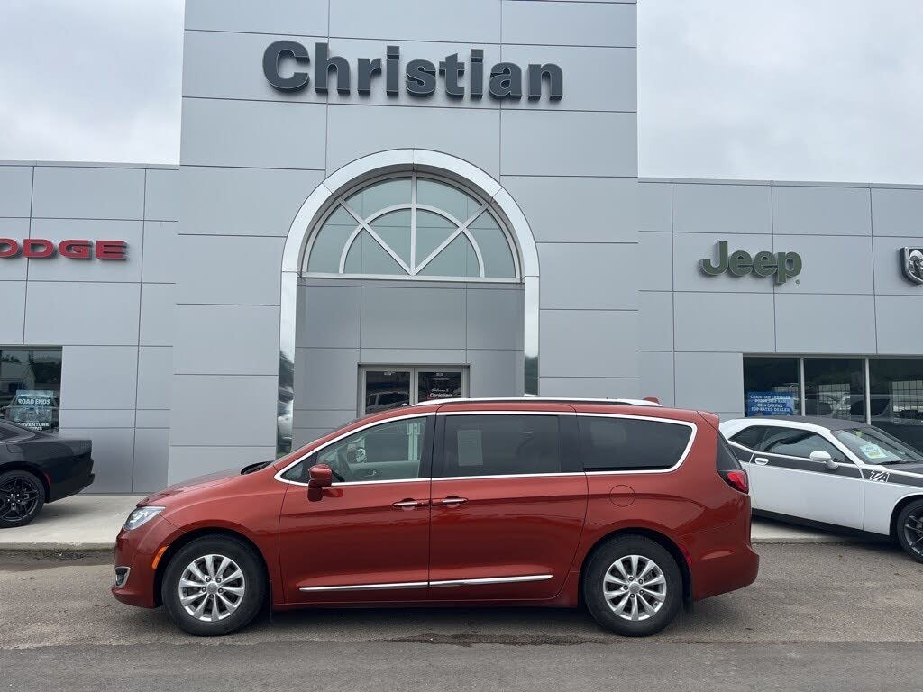2018 Chrysler Pacifica Touring L Plus FWD