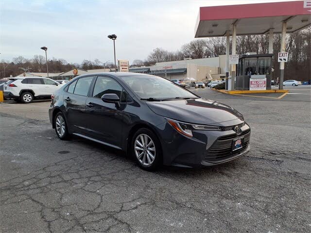 2023 Toyota Corolla LE FWD