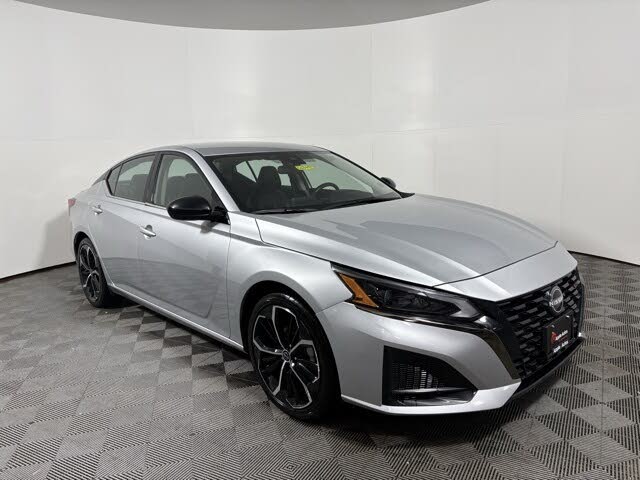 2024 Nissan Altima 2.5 SR FWD