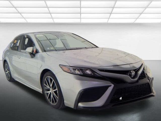 2024 Toyota Camry SE FWD