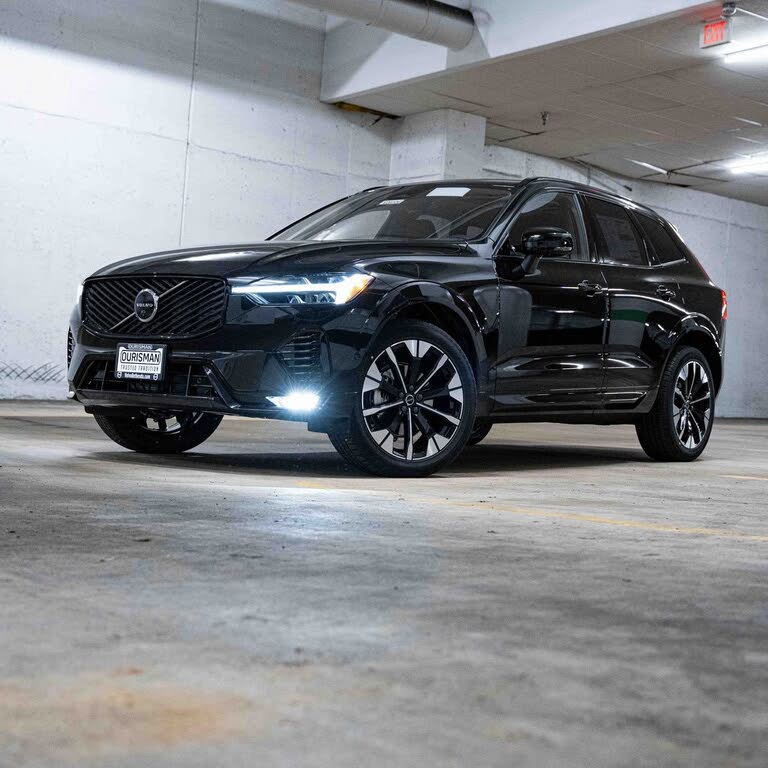 2026 Volvo XC60 B5 Plus AWD