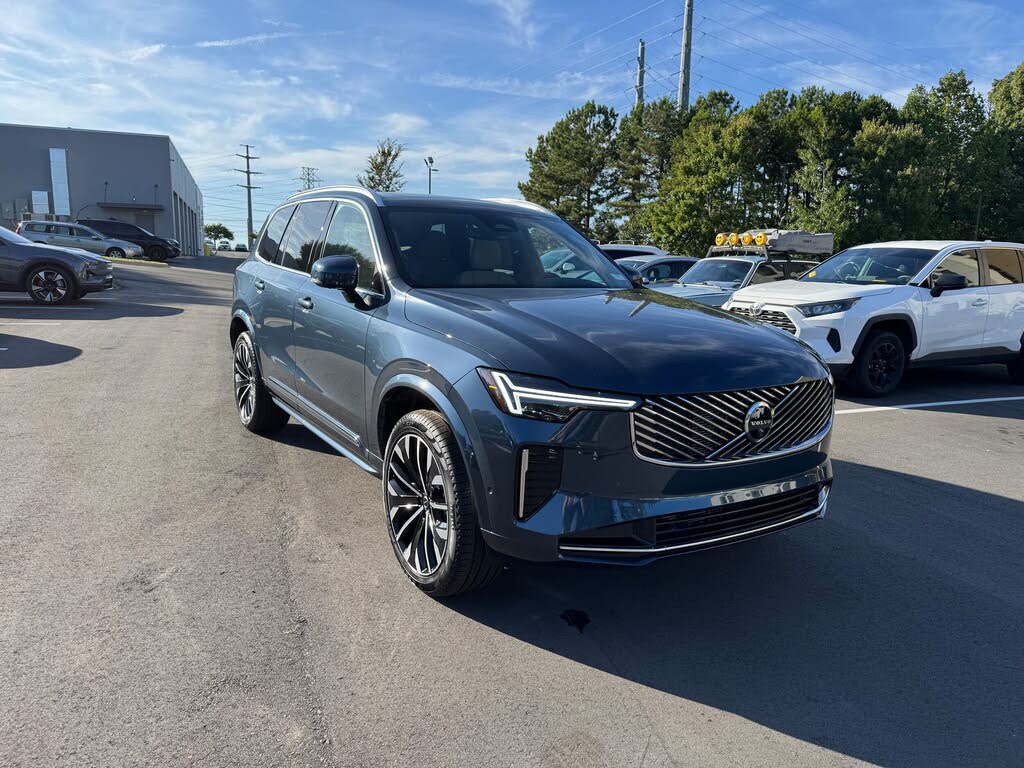 2026 Volvo XC90 B6 Plus 7-Passenger AWD