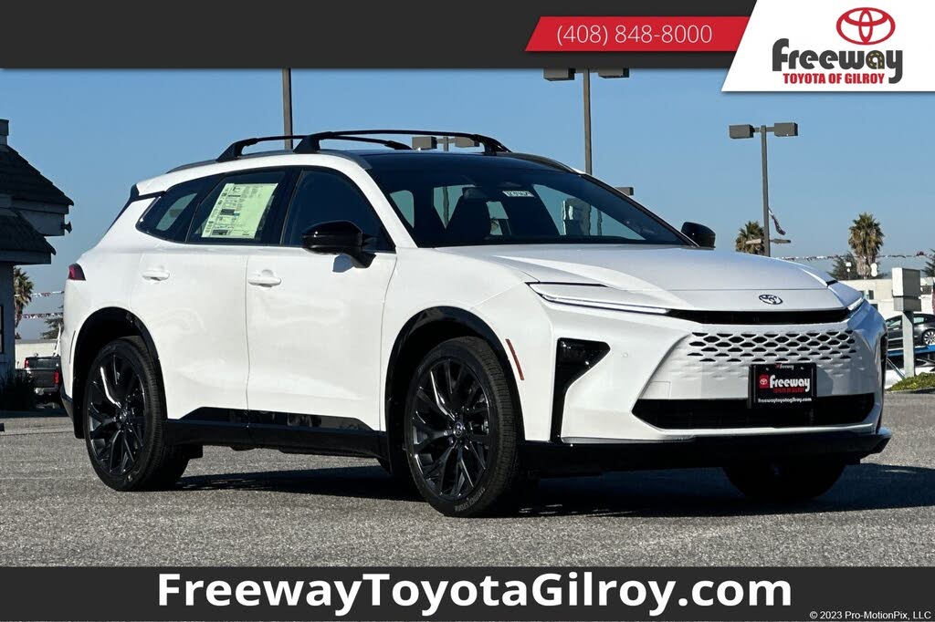 2025 Toyota Crown Signia Limited AWD