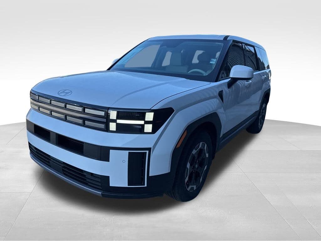 2026 Hyundai Santa Fe SE FWD