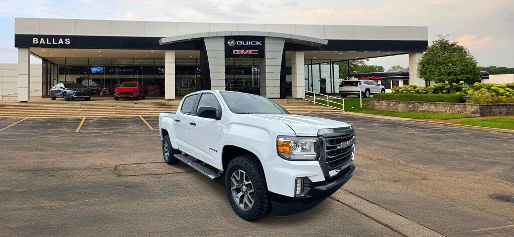 2022 GMC Canyon AT4 Crew Cab 4WD with Leather