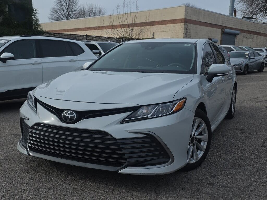 2022 Toyota Camry LE FWD