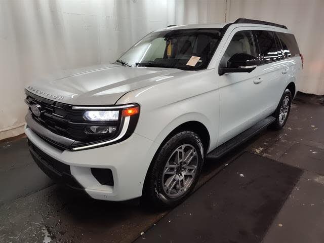 2025 Ford Expedition Active 4WD