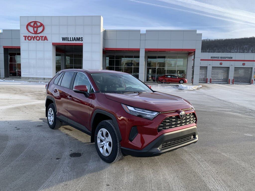 2025 Toyota RAV4 LE AWD