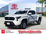 Toyota Tacoma SR5 Double Cab 4WD