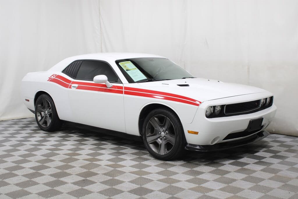 2012 Dodge Challenger R/T Classic RWD