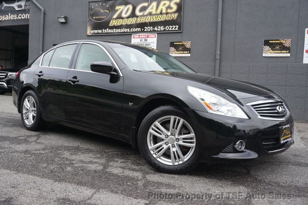 2015 INFINITI Q40 3.7 AWD