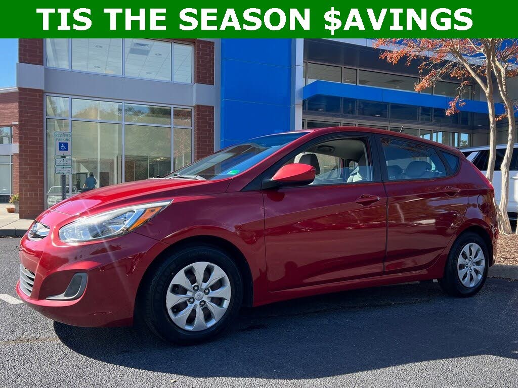 2017 Hyundai Accent SE 4-Door Hatchback FWD