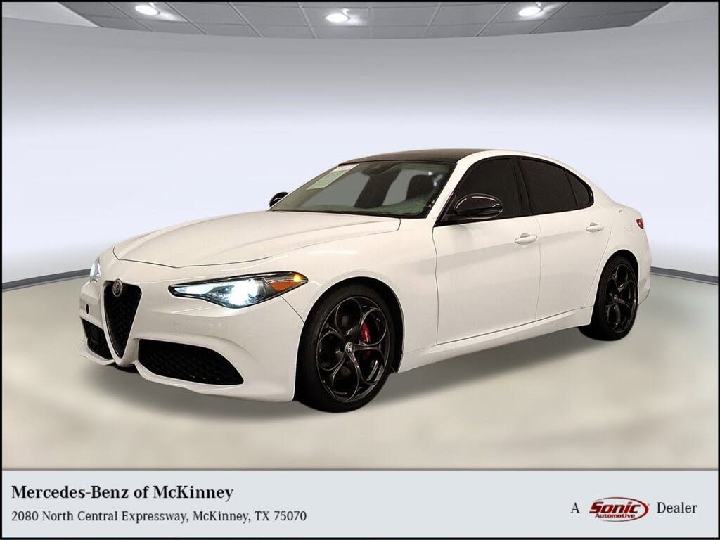 2019 Alfa Romeo Giulia Sport RWD