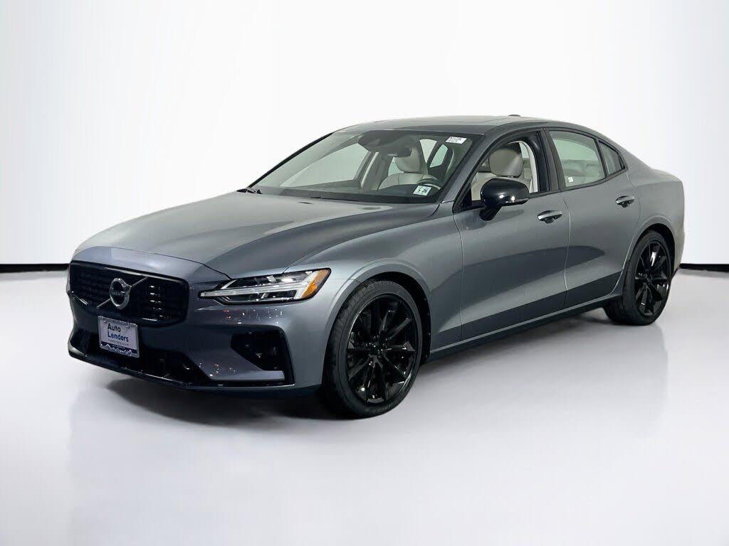 2021 Volvo S60 T5 Momentum AWD
