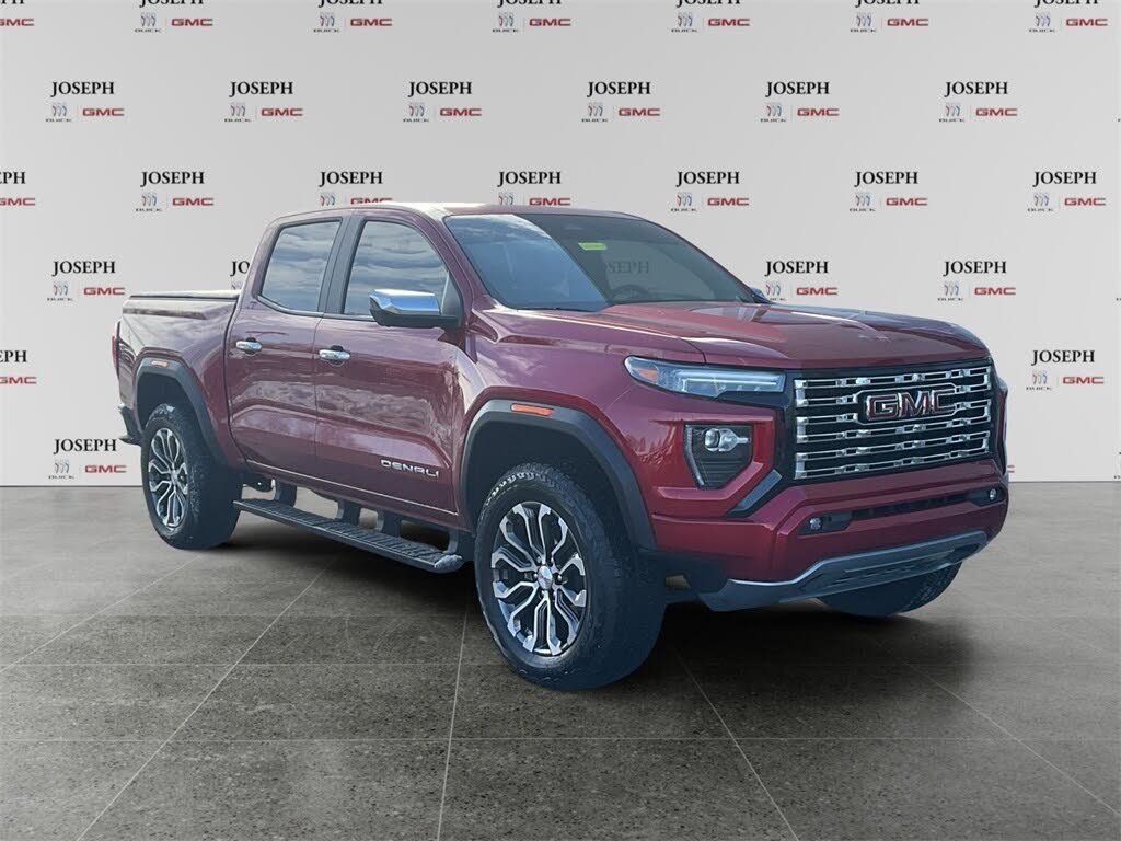 2023 GMC Canyon Denali Crew Cab 4WD