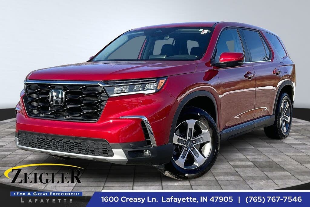 2023 Honda Pilot EX-L AWD with Captains Chairs