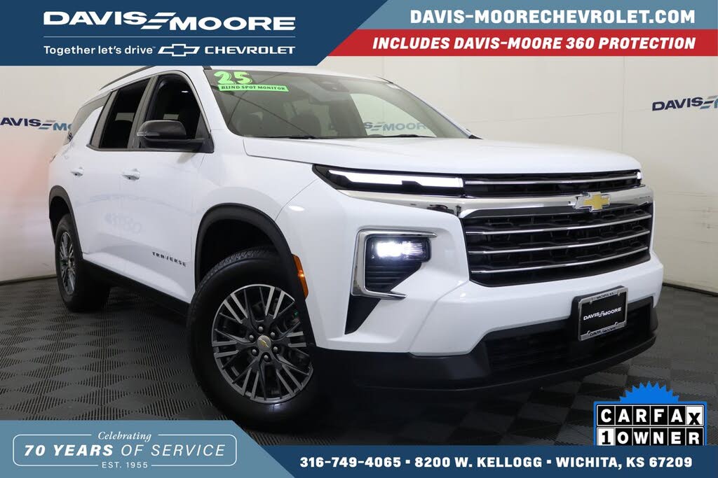 2025 Chevrolet Traverse LT FWD