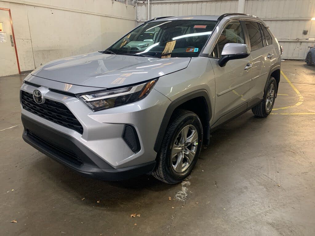 2025 Toyota RAV4 XLE AWD