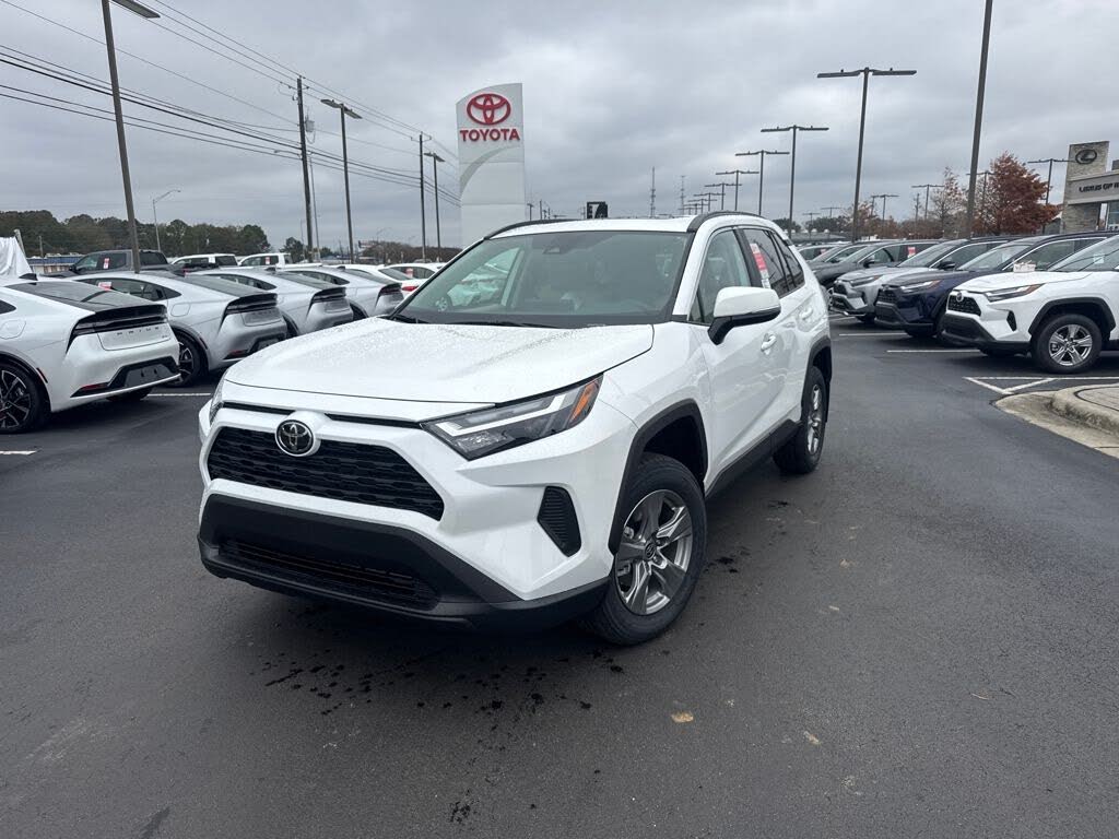 2025 Toyota RAV4 XLE AWD