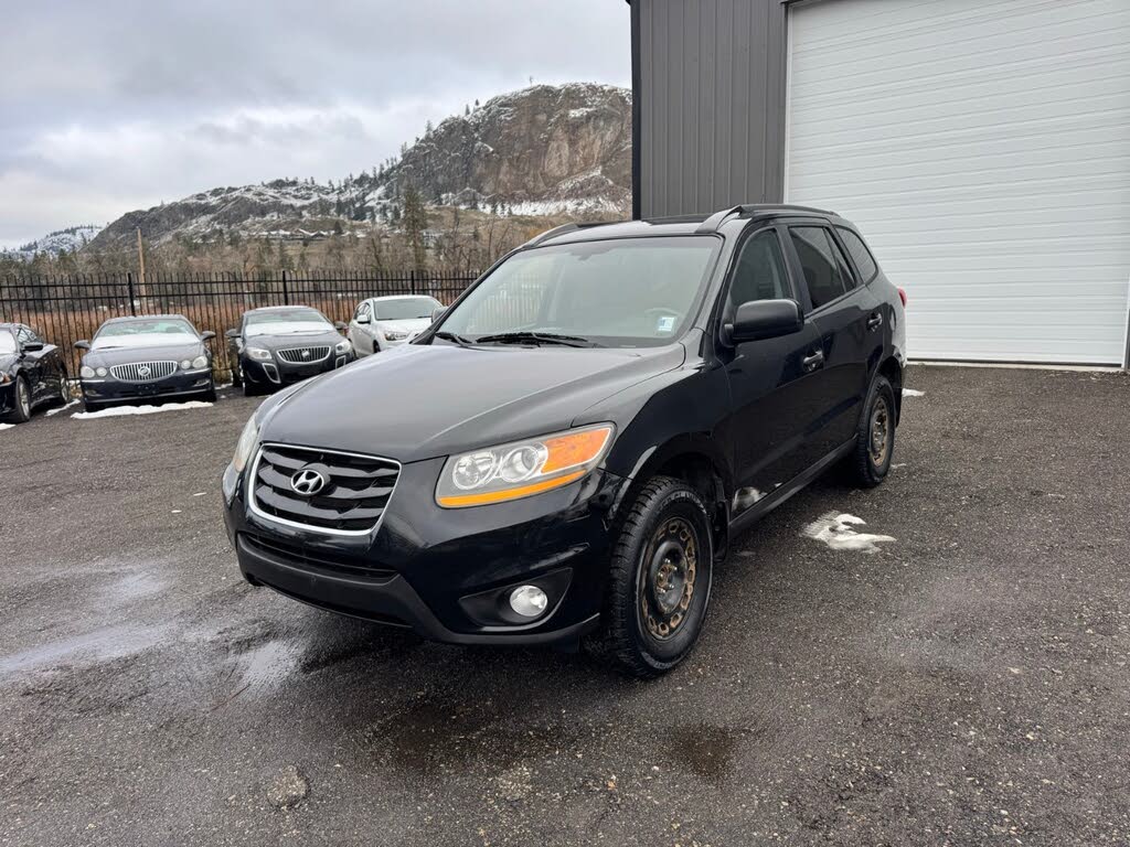 Hyundai Santa Fe 2.4L GL FWD 2011