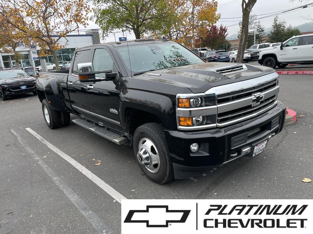 2018 Chevrolet Silverado 3500HD High Country Crew Cab 4WD