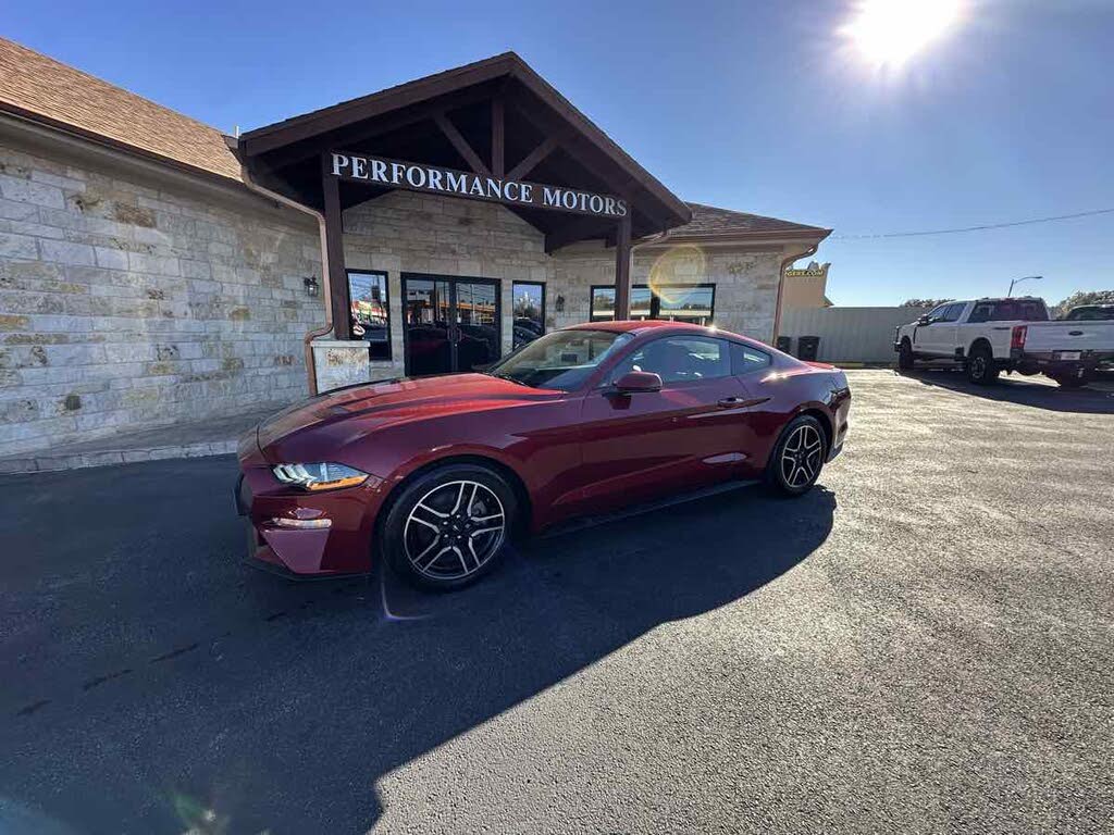 2018 Ford Mustang EcoBoost Coupe RWD