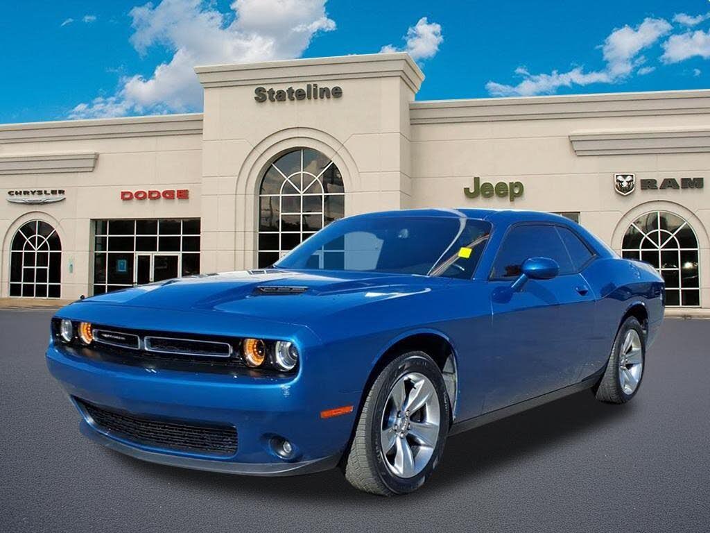 2021 Dodge Challenger SXT RWD