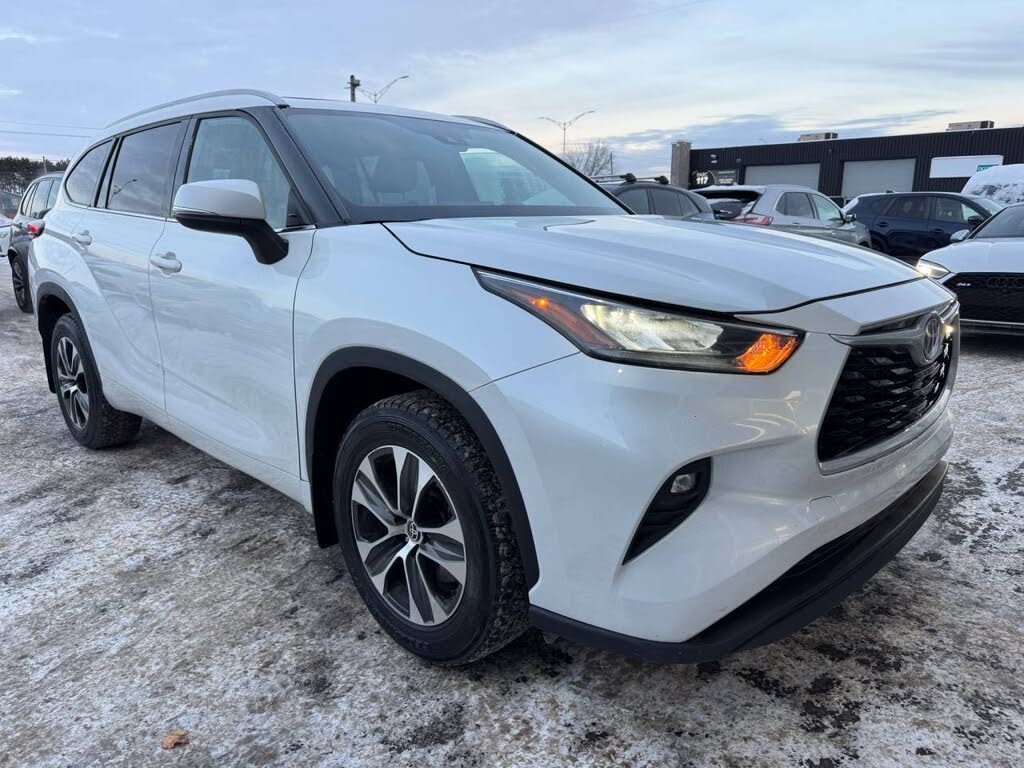 2022 Toyota Highlander XLE AWD