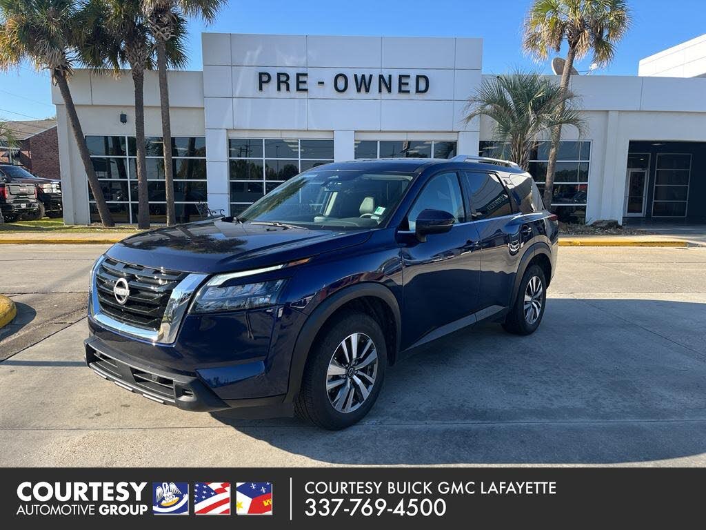 2025 Nissan Pathfinder SL FWD