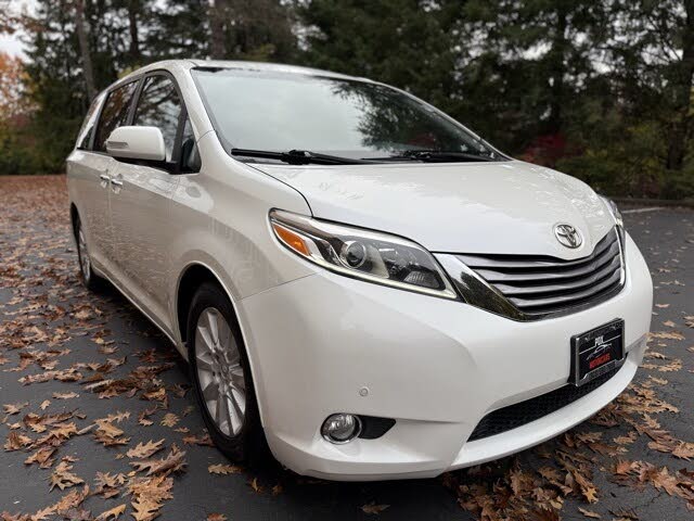 2015 Toyota Sienna Limited 7-Passenger Premium