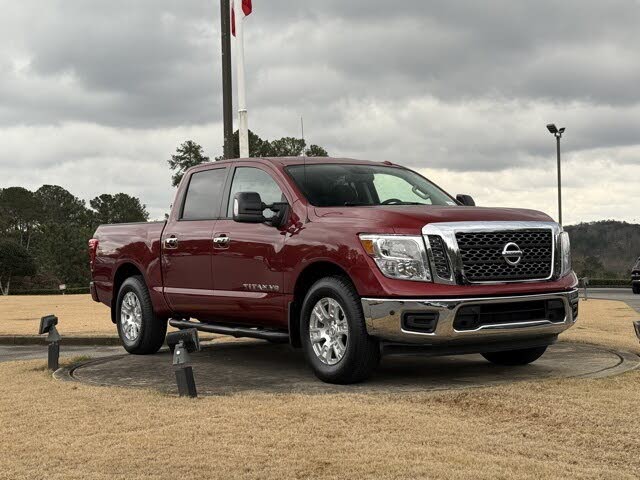 2018 Nissan Titan SV Crew Cab RWD