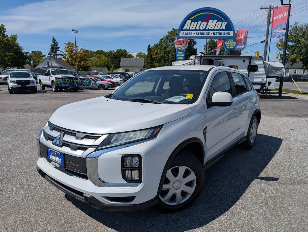 2020 Mitsubishi RVR ES FWD