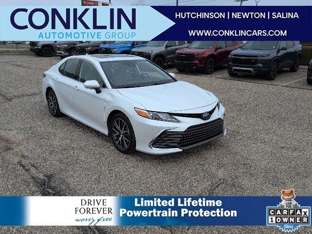 2022 Toyota Camry Hybrid XLE FWD